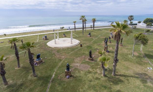 Grupo de QiGong en el parque del Ángel